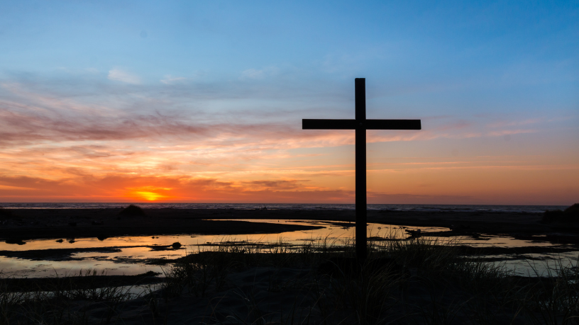 Jose Eduardo De Oliveira e Silva apresenta a liturgia como escola de fé e beleza, moldando mente, coração e gestos dos fiéis.