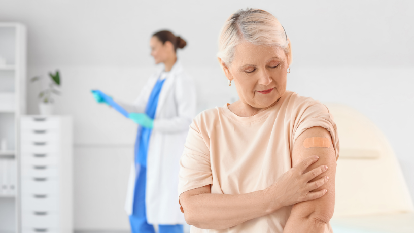 Programas de prevenção e vacinação gratuitos fortalecem a saúde da pessoa idosa e garantem proteção contínua em 2025 — Sindnapi - Sindicato Nacional dos Aposentados, Pensionistas e Idosos.